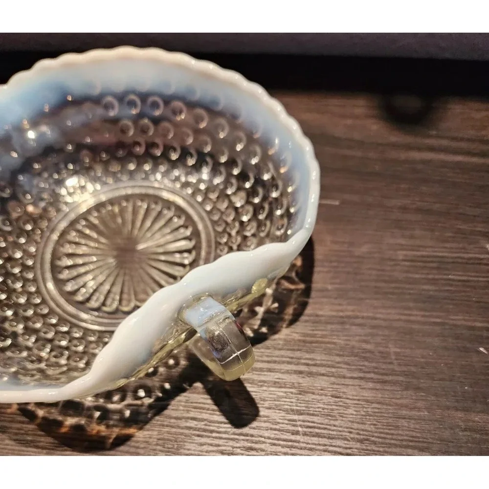 Anchor Hocking Moonstone Pattern Leaf Shape 7